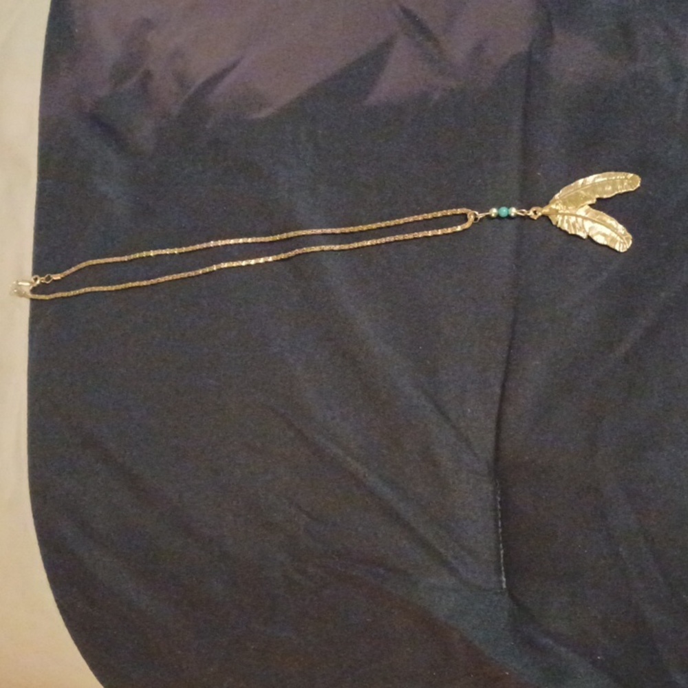 Necklaces - Picture 4 of 4
